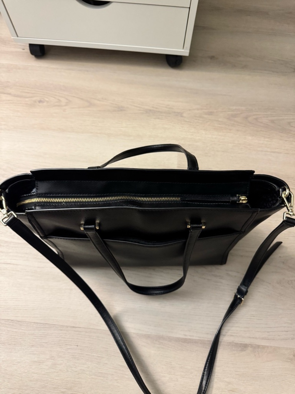 Black Cow Leather tote with Gold Hardware - Picture 4 of 10